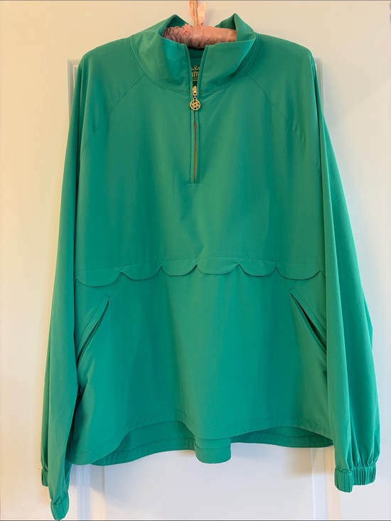 Lilly Pulitzer Tops - Lilly Pulitzer Green with Scallop Trim Lightweight